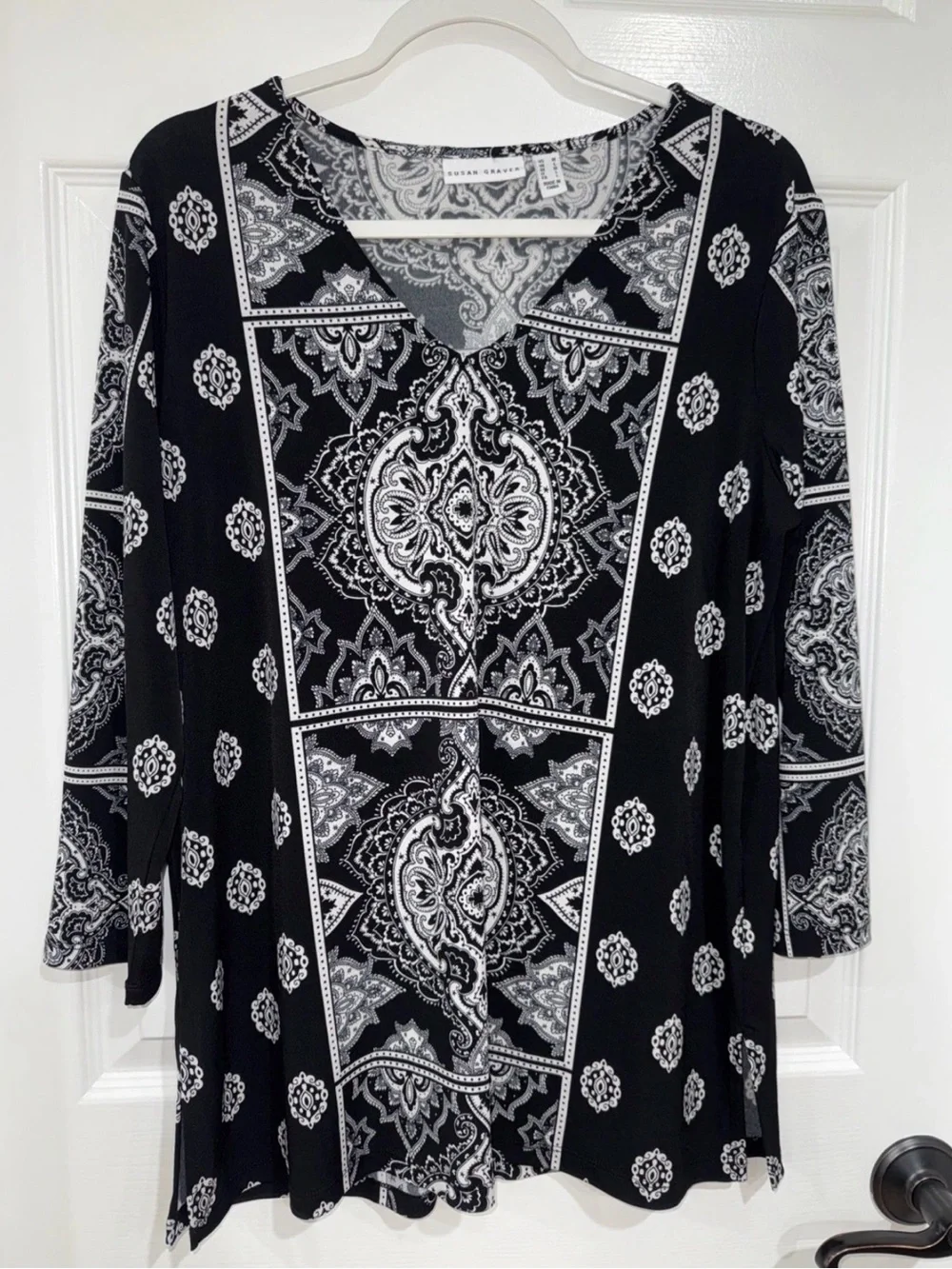Susan Graver Womens M Liquid Knit Boho Tunic Top Black/White V- Neck 3/4 Sleeve